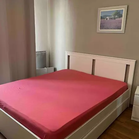 Antibes/juan Les Pins, Cosy Apartment Antibes